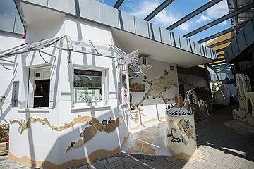 Das Gebäude von außen.