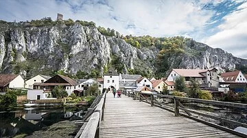 Alte Holzbrücke in Essing barrierefrei