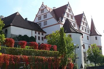auf das Schloss Ratibor in Roth.