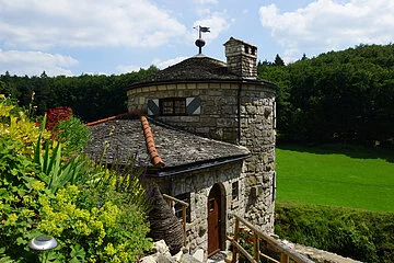 Amalienturm Mörnsheim_Außenansicht_nordwest