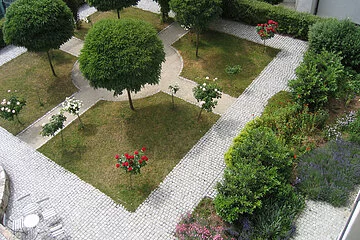 Gästehaus St. Walburg - Barockgarten