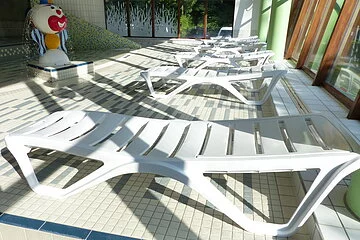 Liegebereich beim Kinderbecken