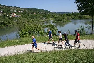 Nordic-Walking am Stadtweiher mit Oliver Riess Nordic-Walking am Stadtweiher mit Oliver Riess